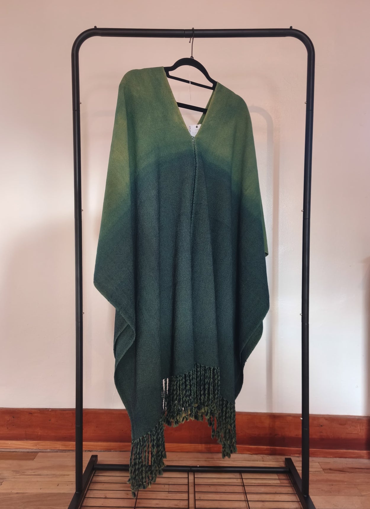 Two-tone Green Ombre Poncho Textile, Clothing, Poncho Ignacio Netzahualcoyotl 