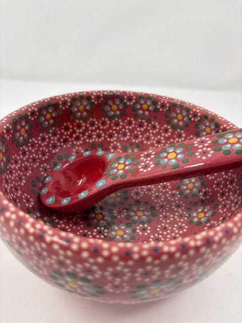 Capula Salsa Bowl with Spoon-Multiple Colors Home, Ceramics, Tabeltop, Gifts Mamai Medium 5.5 inches in diameter and3.5 inches tall 100% natural ceramic clay and glazes Red Mutlicolor