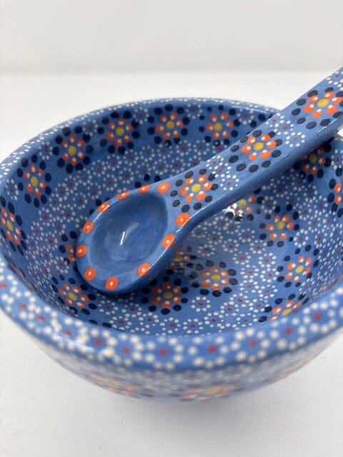 Capula Salsa Bowl with Spoon-Multiple Colors Home, Ceramics, Tabeltop, Gifts Mamai Medium 5.5 inches in diameter and3.5 inches tall 100% natural ceramic clay and glazes French Blue Multicolor