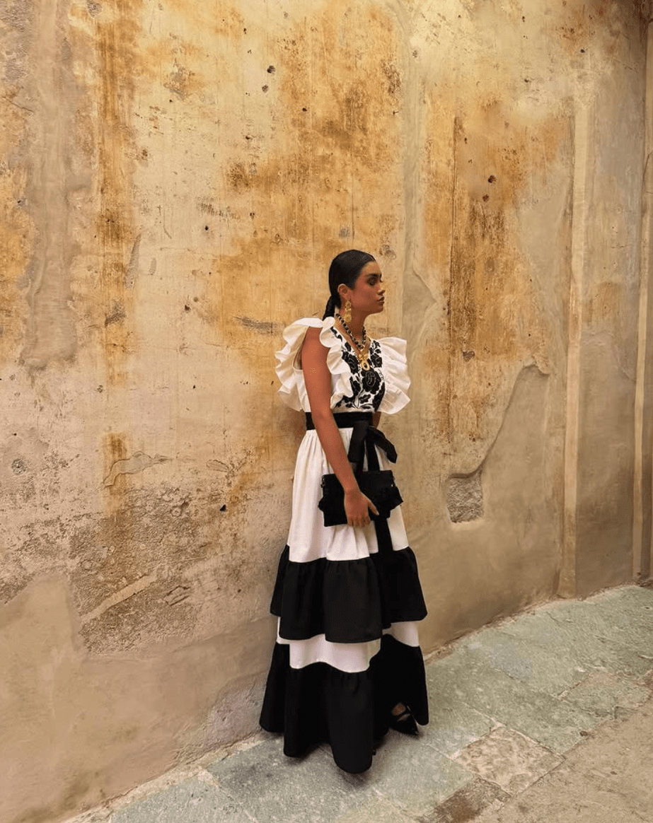 [PRE-ORDER] Amancia Classic Dress - Hand-Embroidered Tehuantepec Dress - June Delivery Textile, Clothing, Dress Flor de Iguana 