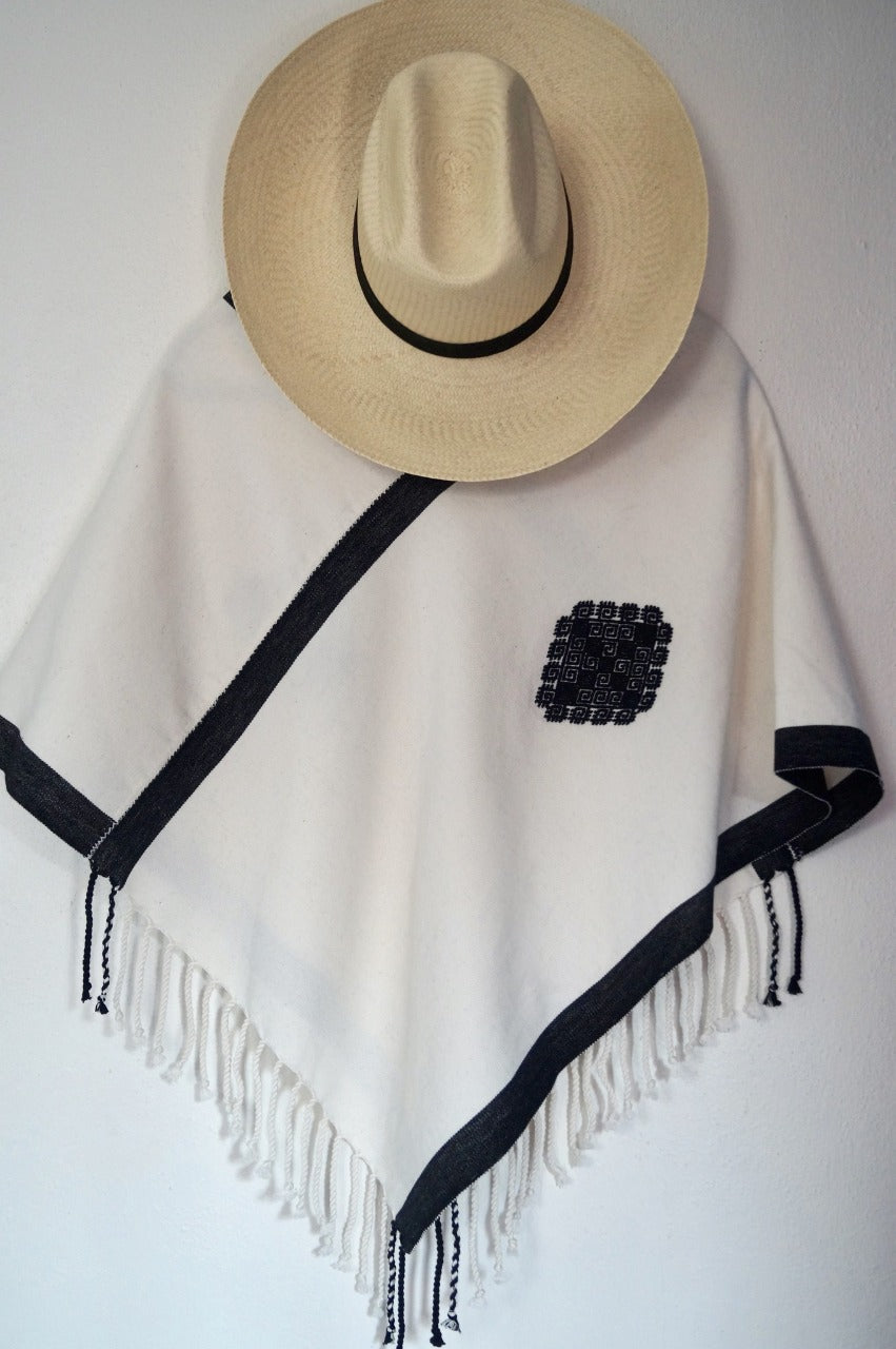 Yin Yang Poncho Textile, Clothing, Poncho Tilmahtli 