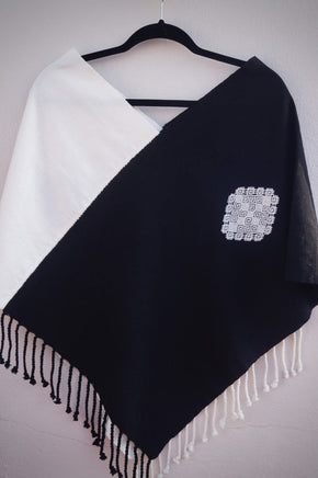 Yin Yang Poncho Textile, Clothing, Poncho Tilmahtli 